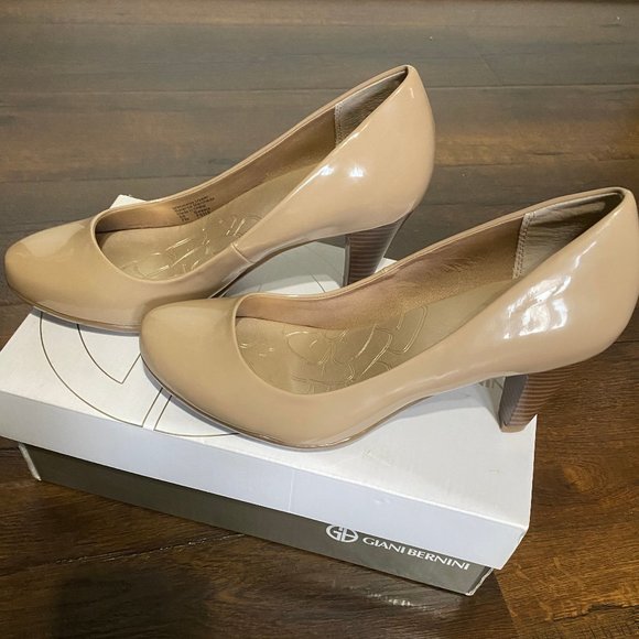 🆕Giani Bernini Women's Memory Foam Cream Heels. - Picture 6 of 6